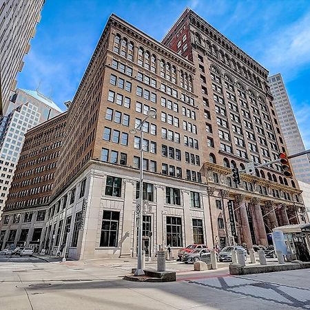 Frontdesk Lofts At 629 Euclid Downtown Cleveland Apartment Exterior photo
